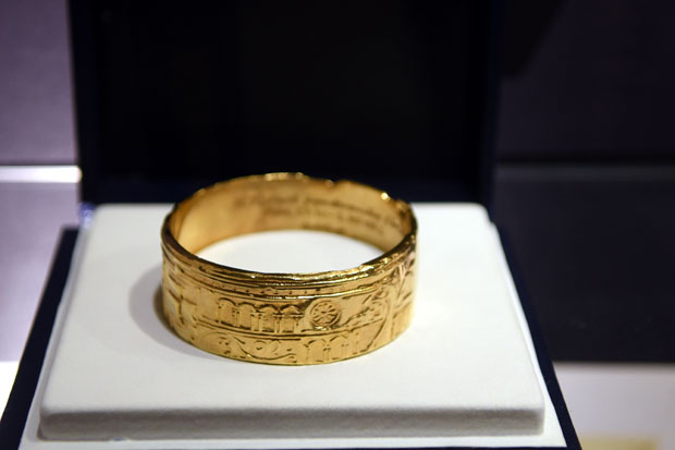 ПОЧАСТ ДИВИ: Реплика Златне арене Милене Дравић у Кинотеци (ФОТО)